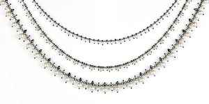 Korund Schmuck, Perlenkette