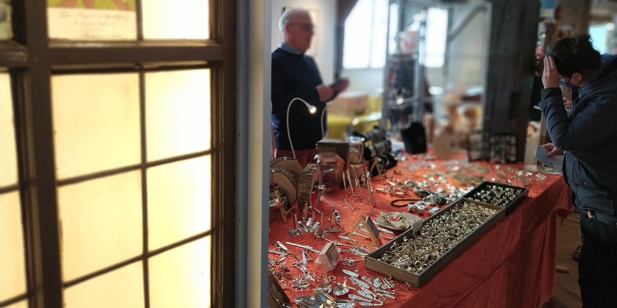 Weihnachtlicher Kunsthandwerkermarkt im Museum im Marstall 2023